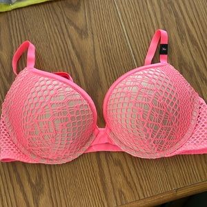 Victoria’s Secret very sexy push-up bra